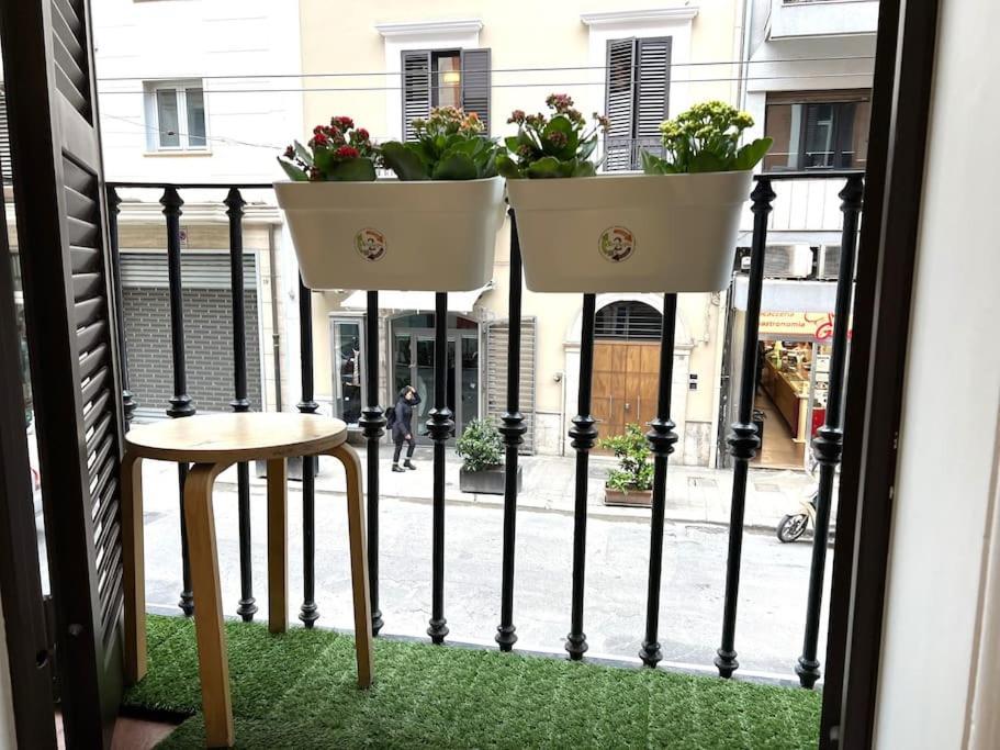 Tiny House In Centro Bari Exterior foto